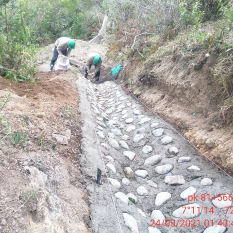 COBERTURAS EN PIEDRA PEGADA